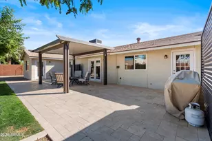 3444 E Windrose Dr, Phoenix, AZ 85032 - Photo 27