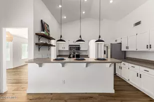 4101 E Morrow Dr, Phoenix, AZ 85050 - Photo 11