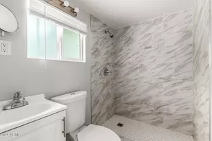 3027 N 37th St, Phoenix, AZ 85018 - Photo 5