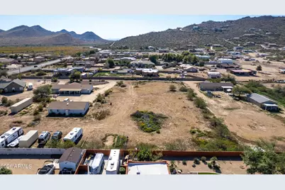 2724 W Blue Eagle Lane #-, Phoenix, AZ 85086 - Photo 15