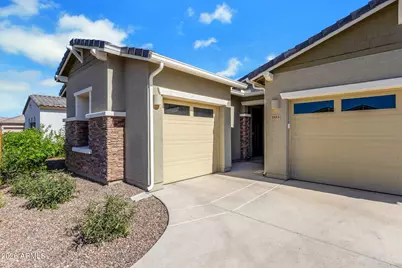 3885 E Kenley Lane, San Tan Valley, AZ 85143 - Photo 3