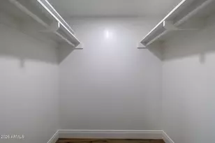 323 North Hunt Dr E, Mesa, AZ 85203 - Photo 23