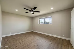 323 North Hunt Dr E, Mesa, AZ 85203 - Photo 19