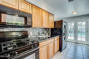 543 W 19th St, Tempe, AZ 85281 - Photo 5