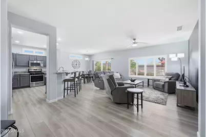 18325 N Shimmer Lane, Surprise, AZ 85374 - Photo 5