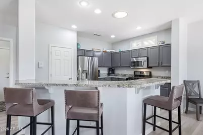 18325 N Shimmer Lane, Surprise, AZ 85374 - Photo 11