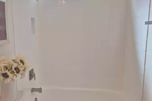 14233 N 60th Ave, Glendale, AZ 85306 - Photo 17