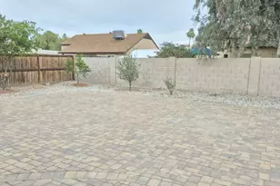 14233 N 60th Ave, Glendale, AZ 85306 - Photo 21