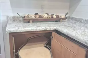 14233 N 60th Ave, Glendale, AZ 85306 - Photo 5