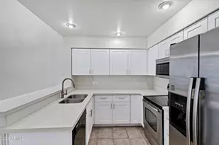 1717 E Union Hills Dr, Phoenix, AZ 85024 - Photo 11