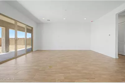 18531 W Laurie Lane, Waddell, AZ 85355 - Photo 5