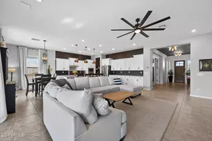 14233 S 179th Ave, Goodyear, AZ 85338 - Photo 9