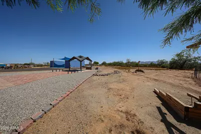 22129 W Dixileta Drive, Wittmann, AZ 85361 - Photo 9