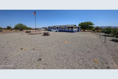 22129 W Dixileta Drive, Wittmann, AZ 85361 - Photo 3