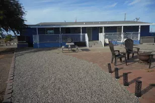 22129 W Dixileta Dr, Wittmann, AZ 85361 - Photo 3