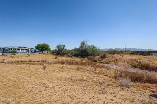 22129 W Dixileta Dr, Wittmann, AZ 85361 - Photo 19