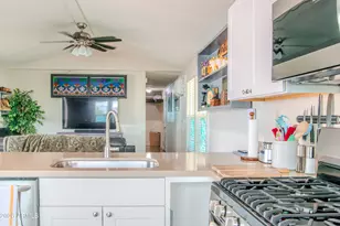 349 S Wayfarer, Mesa, AZ 85204 - Photo 9