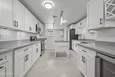 8547 W Magnum Drive, Arizona City, AZ 85123 - Photo 9