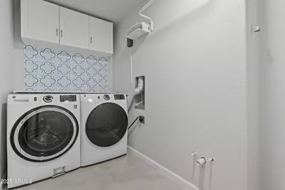 8547 W Magnum Drive, Arizona City, AZ 85123 - Photo 27