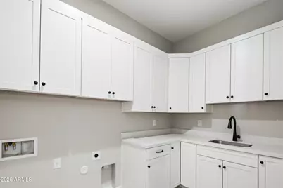 1687 E Creek Canyon Road, Phoenix, AZ 85086 - Photo 27