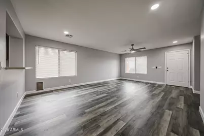 924 W 10th Avenue, Apache Junction, AZ 85120 - Photo 7