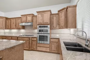 1606 W Silentcove Ln, Phoenix, AZ 85085 - Photo 5