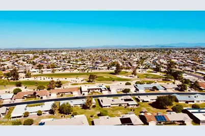 10416 W Prairie Hills Circle, Sun City, AZ 85351 - Photo 13