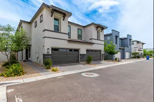 3741 E Catalina Dr, Phoenix, AZ 85018 - Photo 1