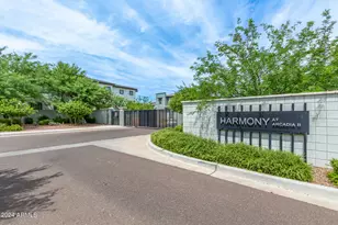 3741 E Catalina Dr, Phoenix, AZ 85018 - Photo 3