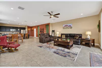 8333 W Springfield Way, Florence, AZ 85132 - Photo 7