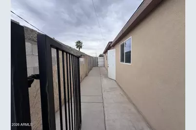 8102 N 30th Drive, Phoenix, AZ 85051 - Photo 19