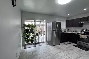 8102 N 30th Dr, Phoenix, AZ 85051 - Photo 7