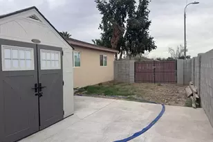 8102 N 30th Dr, Phoenix, AZ 85051 - Photo 17