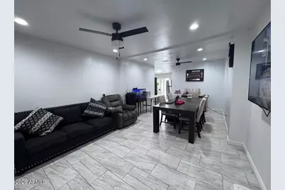 8102 N 30th Drive, Phoenix, AZ 85051 - Photo 3