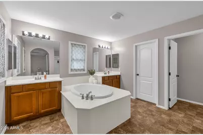 849 S Henry Lane, Gilbert, AZ 85296 - Photo 17