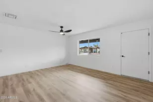 2134 E Beck Ln, Phoenix, AZ 85022 - Photo 9