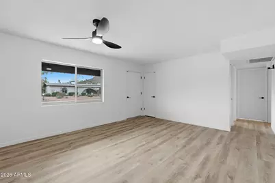 2134 E Beck Lane, Phoenix, AZ 85022 - Photo 11