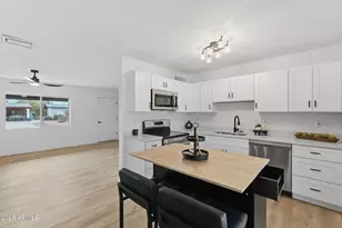 2134 E Beck Ln, Phoenix, AZ 85022 - Photo 9