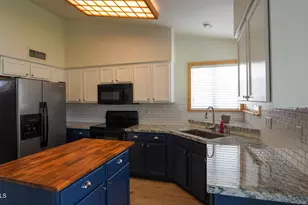 15231 N 87th Dr, Peoria, AZ 85381 - Photo 5