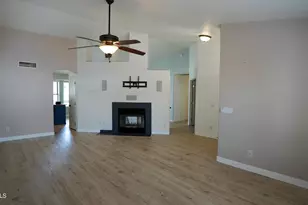 15231 N 87th Dr, Peoria, AZ 85381 - Photo 3