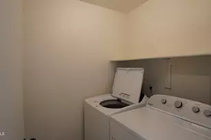 15231 N 87th Dr, Peoria, AZ 85381 - Photo 7