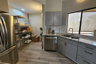 10301 N 70th St, Paradise Valley, AZ 85253 - Photo 17