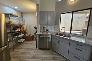 10301 N 70th St, Paradise Valley, AZ 85253 - Photo 19