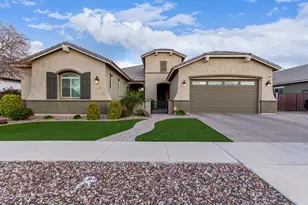 20243 E Raven Dr, Queen Creek, AZ 85142 - Photo 3