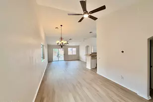 10502 E Wallflower Ln, Florence, AZ 85132 - Photo 3