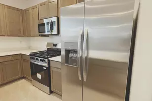 9528 W Cheery Lynn Rd, Phoenix, AZ 85037 - Photo 11