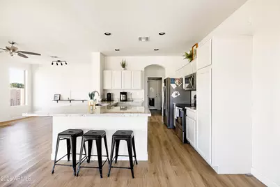 19520 N 61st Lane, Glendale, AZ 85308 - Photo 3