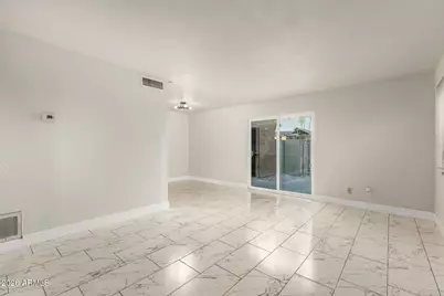 4267 N 68th Lane, Phoenix, AZ 85033 - Photo 5