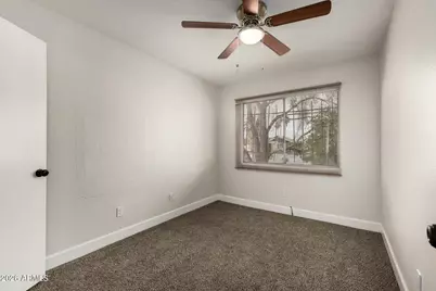 4267 N 68th Lane, Phoenix, AZ 85033 - Photo 17