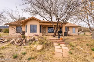 7595 S Malapai Dr, Hereford, AZ 85615 - Photo 5